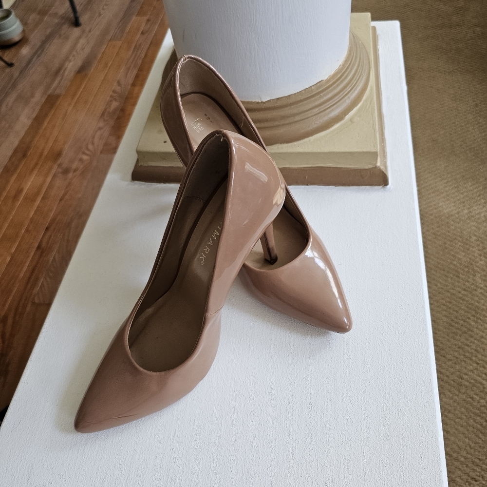 Womens Stiletto- Patent Leather- Size 8 US (Eur 39) - Tan/Caramel